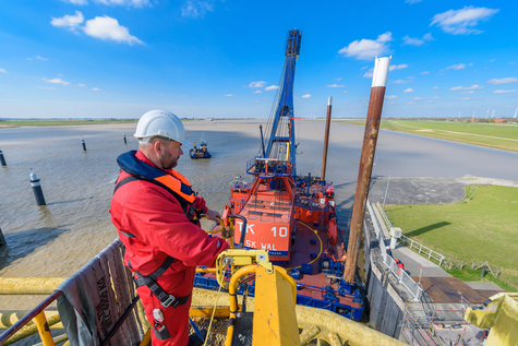 By water and on land – SCHOLPP is the assembly partner for plant engineering.